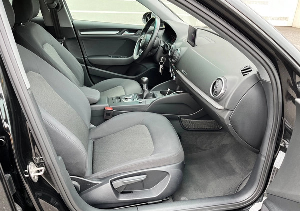 Audi A3 cena 61900 przebieg: 138000, rok produkcji 2016 z Września małe 667